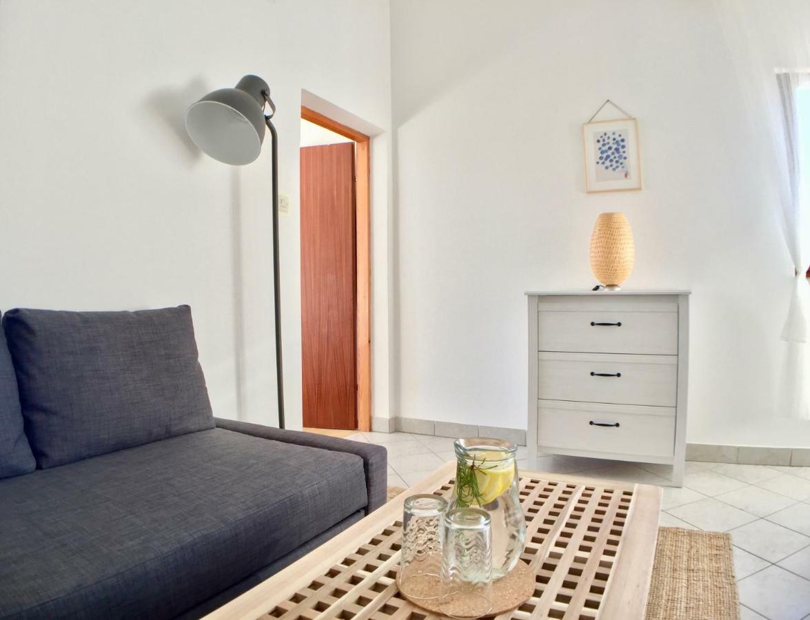 Appartamento Sea View Nini *