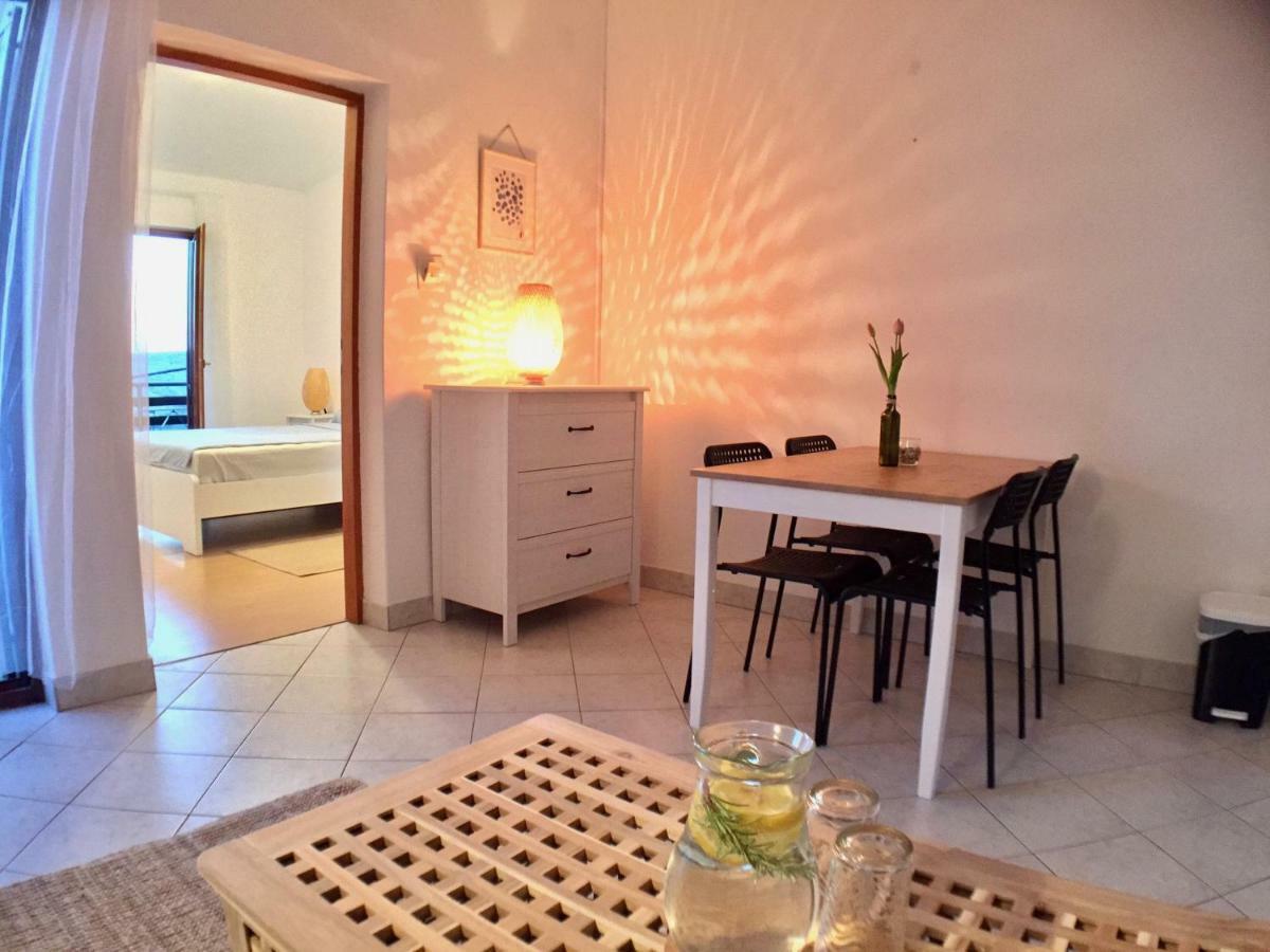 Apartment Sea View Nini *