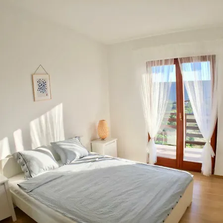 Sea View Apartments Nini Vlasici Exterior photo