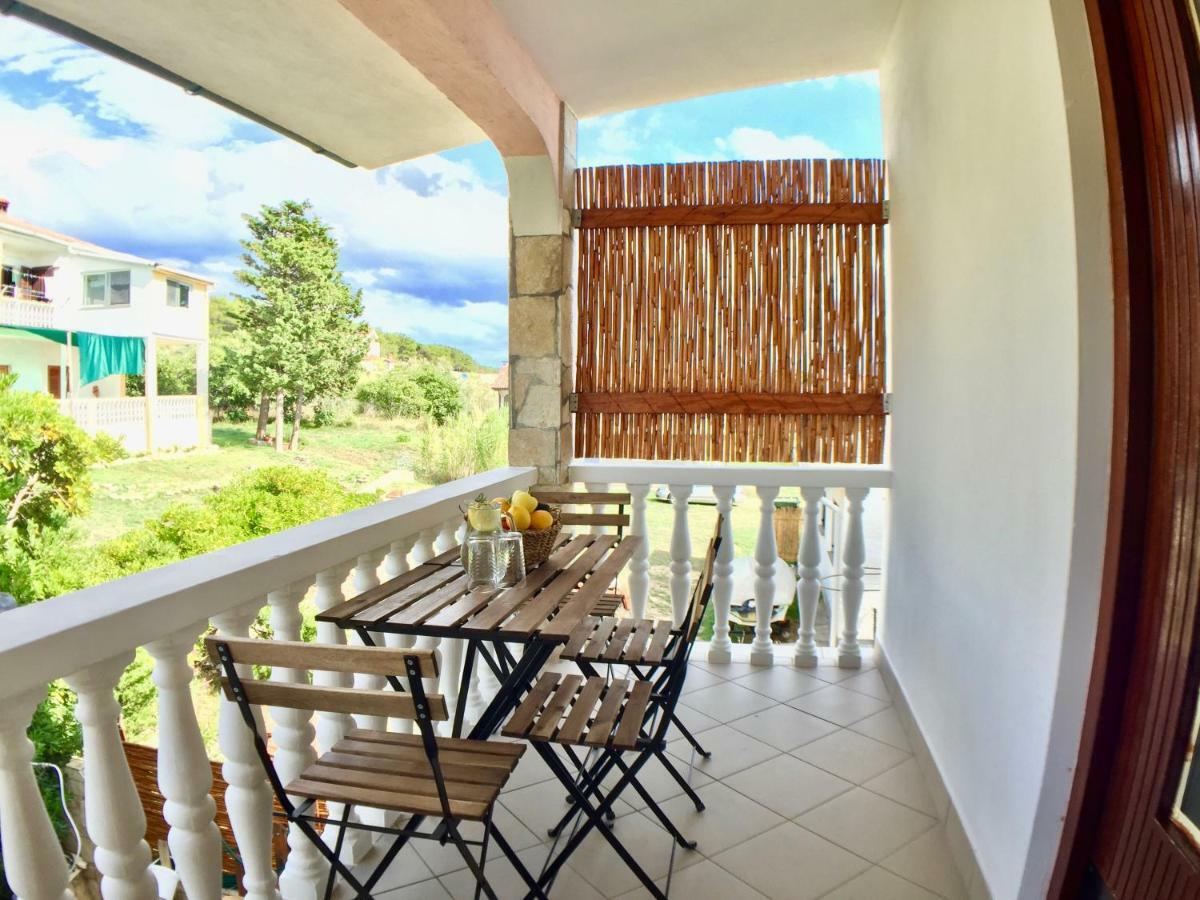 Sea View Nini Apartma